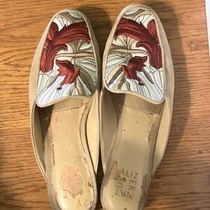 Naturalizer Tan and Red Floral Mules embroidered